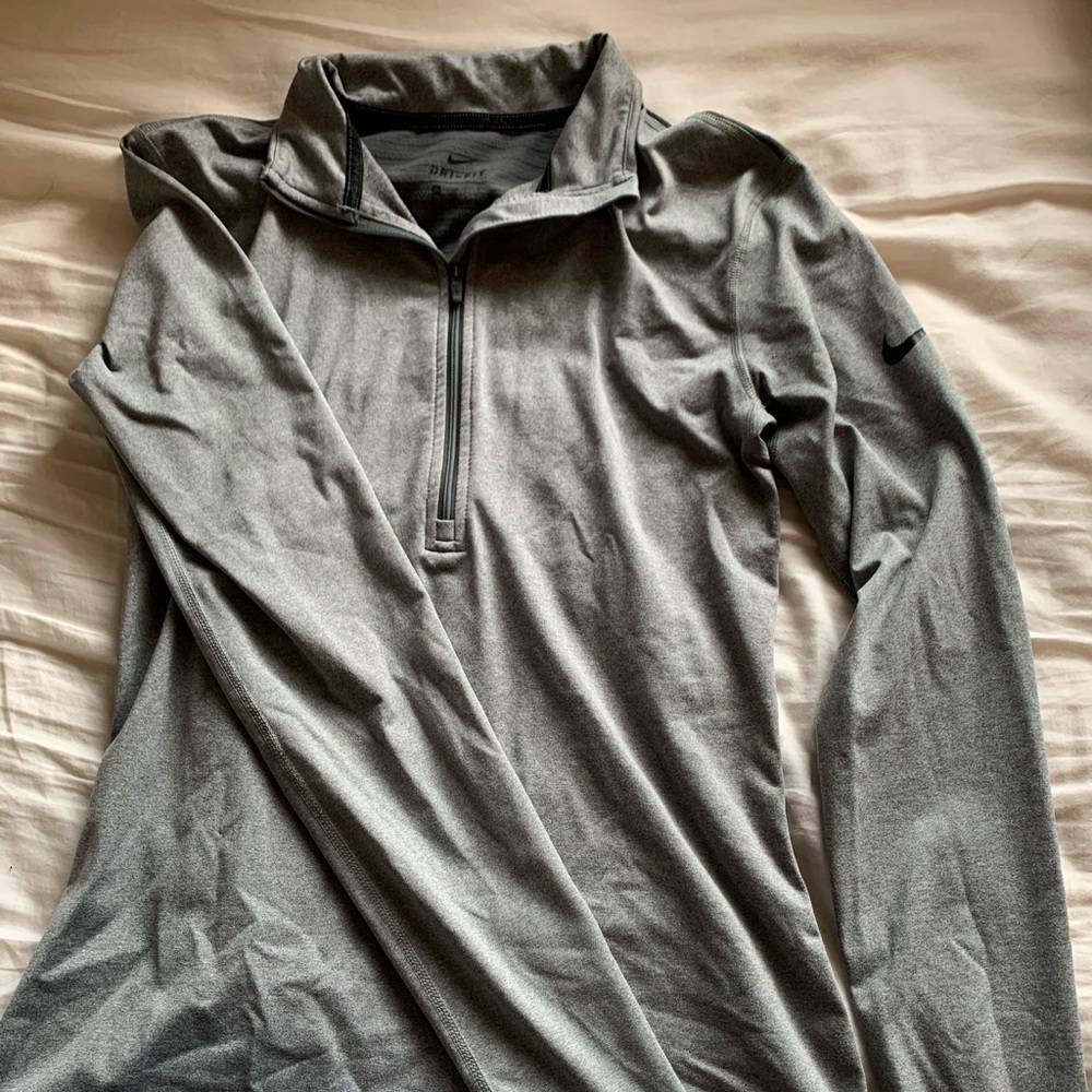 nike athletic top